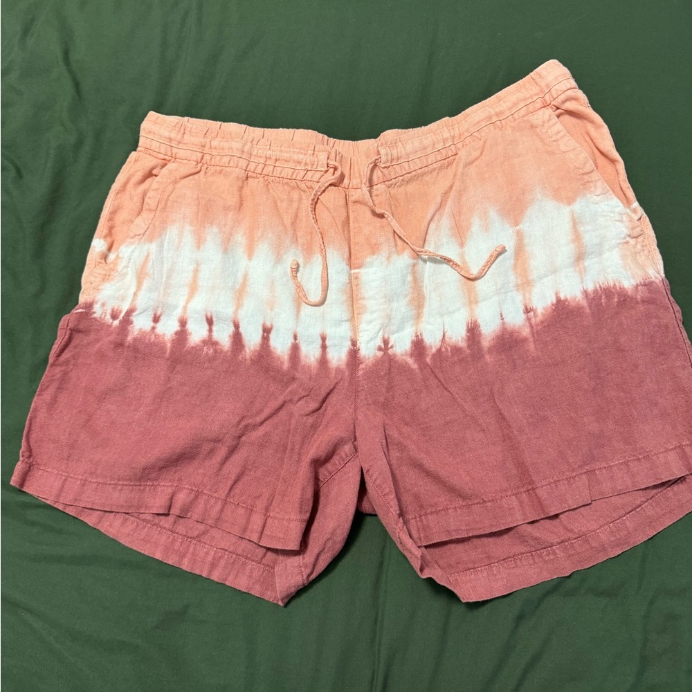 Tie-Dye Women's Shorts - Peach and Burgundy